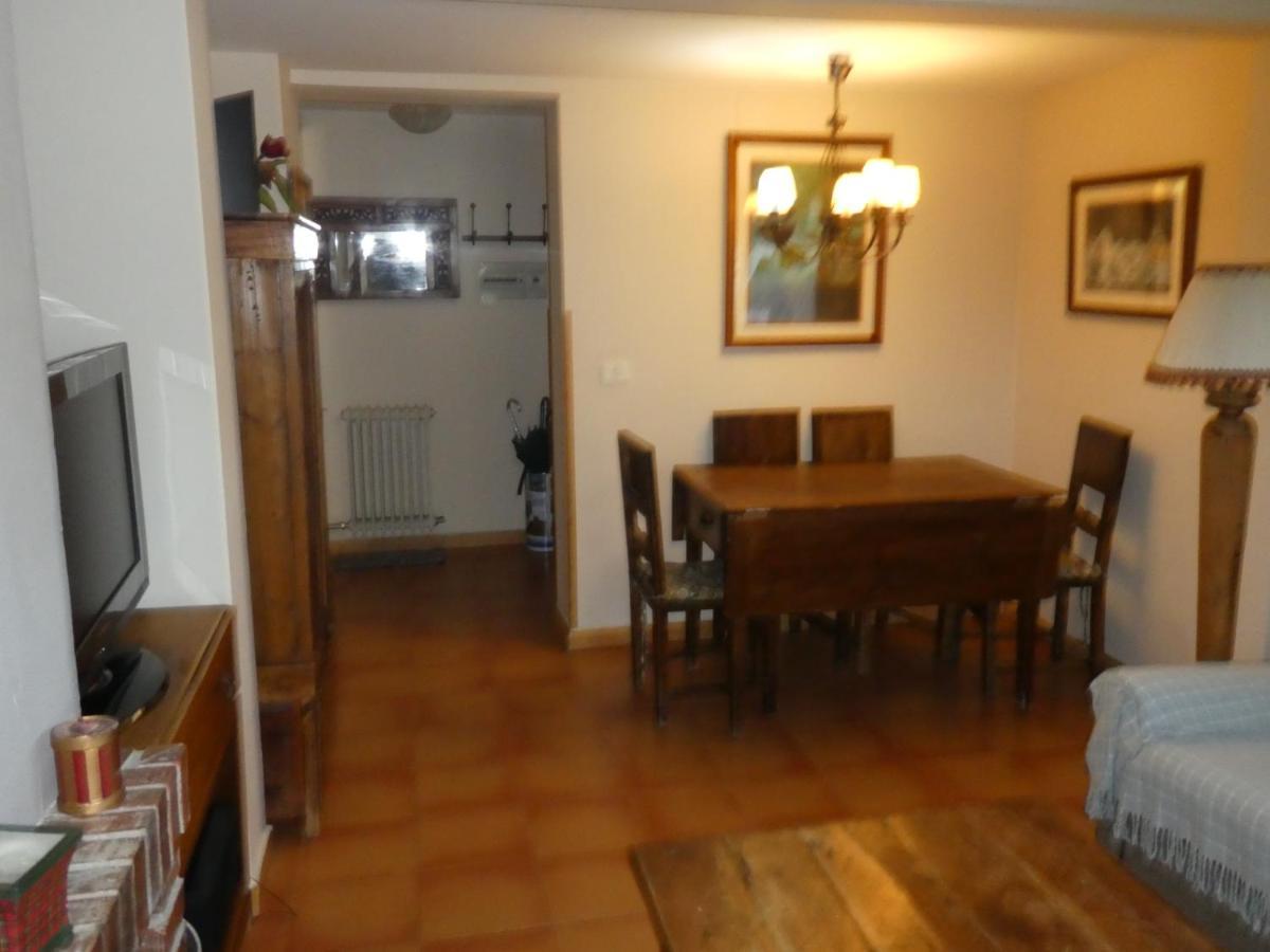 Casa Con Jardin Frente Ciudadela Villa Хака Екстериор снимка