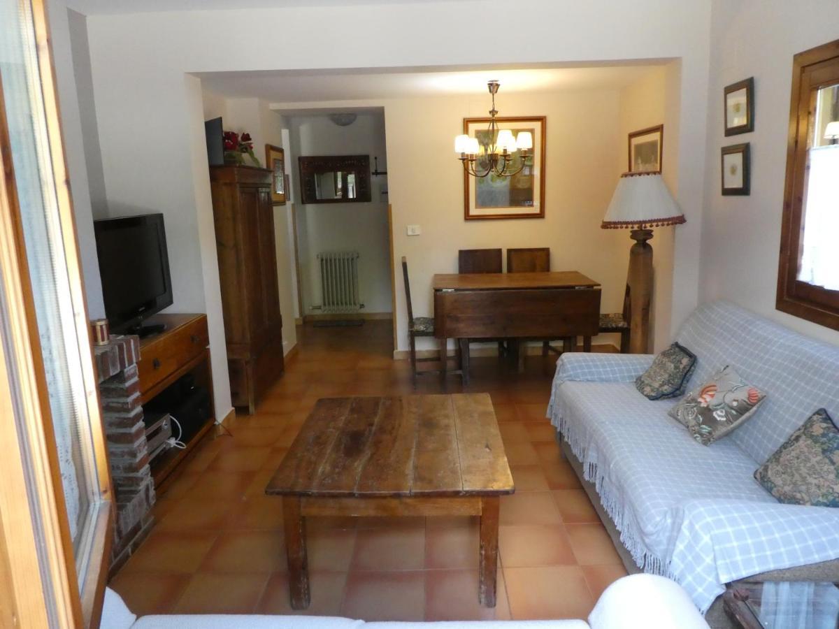 Casa Con Jardin Frente Ciudadela Villa Хака Екстериор снимка